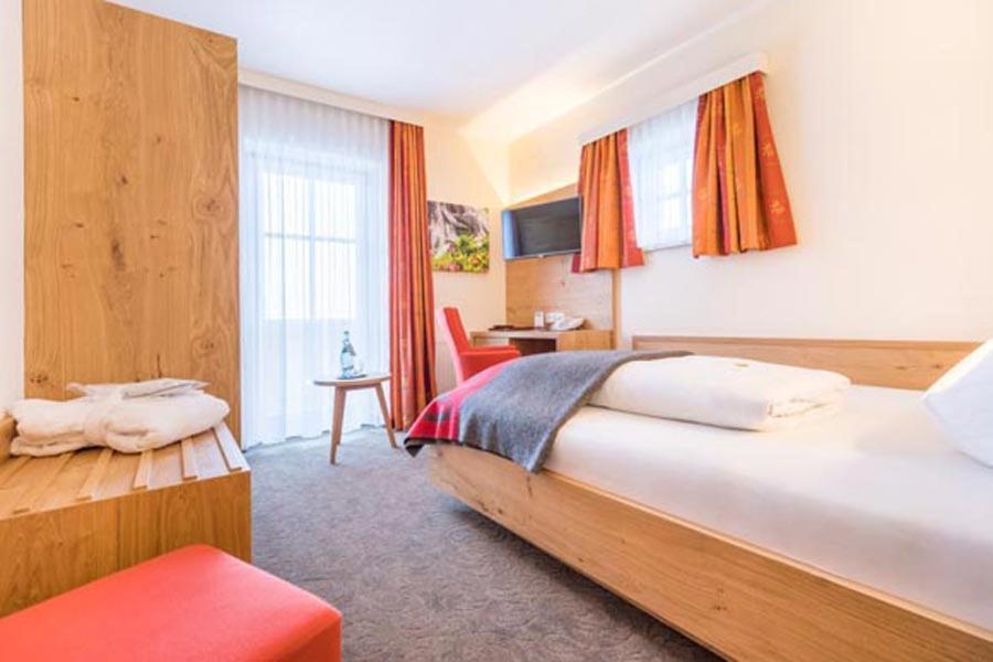Hotel Alpenland โอเบอร์เทาเอิร์น ภายนอก รูปภาพ
