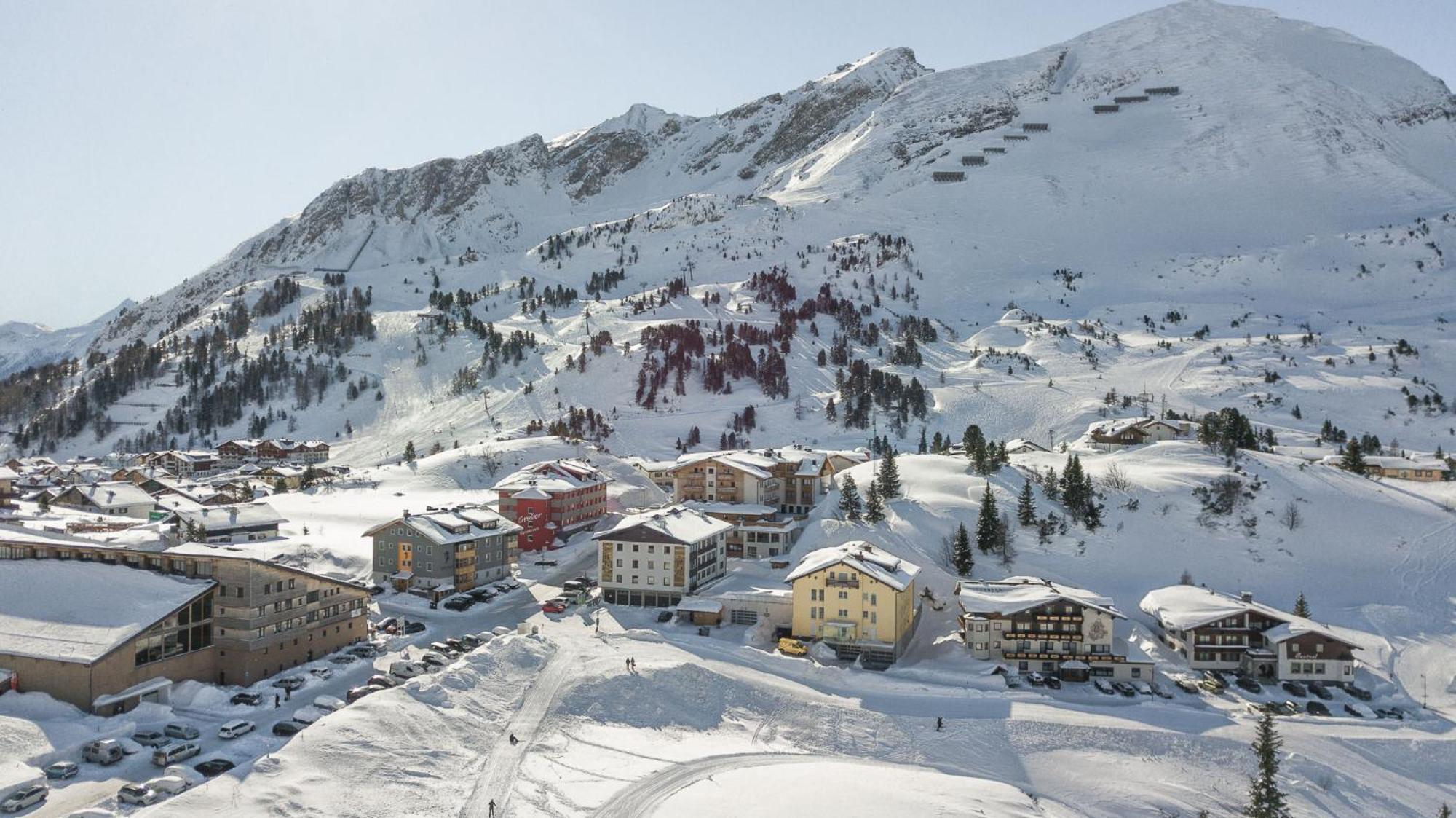 Hotel Alpenland โอเบอร์เทาเอิร์น ภายนอก รูปภาพ