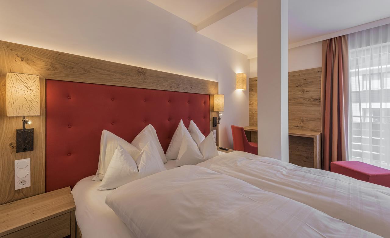 Hotel Alpenland โอเบอร์เทาเอิร์น ภายนอก รูปภาพ