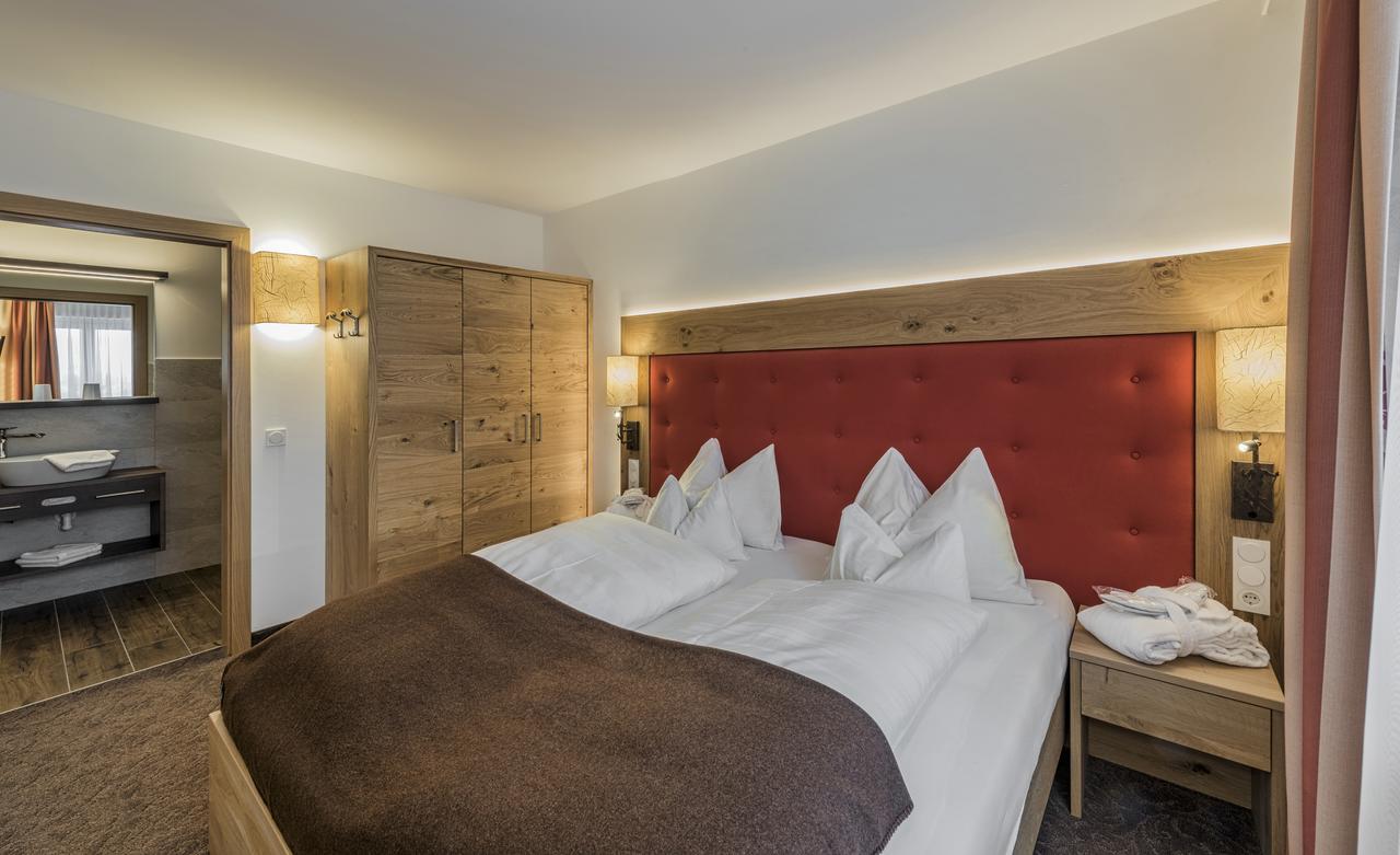 Hotel Alpenland โอเบอร์เทาเอิร์น ภายนอก รูปภาพ