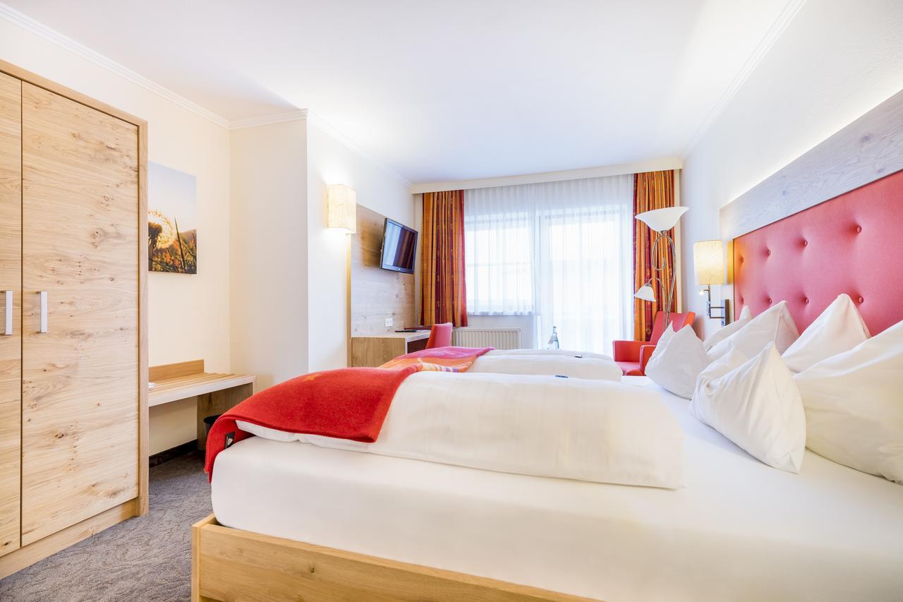 Hotel Alpenland โอเบอร์เทาเอิร์น ภายนอก รูปภาพ