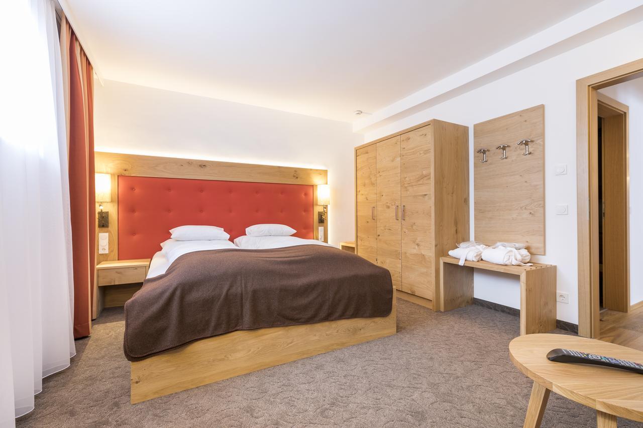 Hotel Alpenland โอเบอร์เทาเอิร์น ภายนอก รูปภาพ